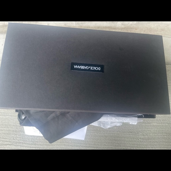 Too small - Picture 6 of 8